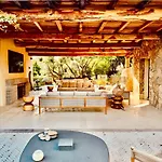 Villa Mamma Avec Piscine Privee Et Plage A Pied Privilegiee A 200M