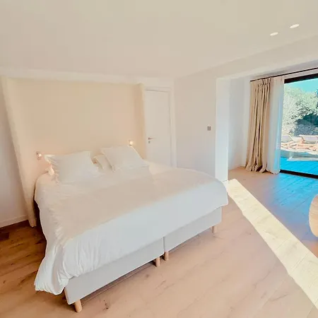 Mamma Avec Piscine Privee Et A Pied Privilegiee A 200m Villa