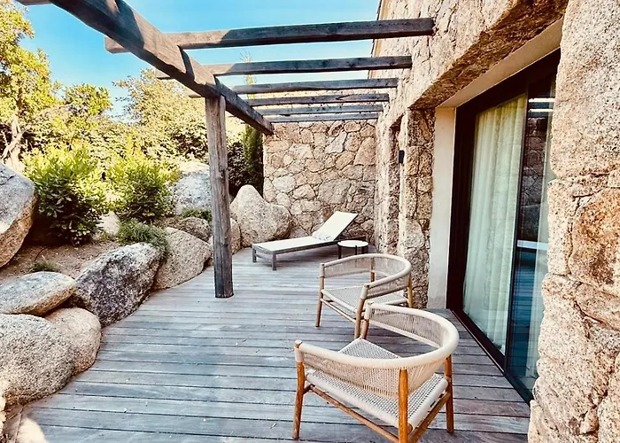 Villa Mamma avec piscine privée et plage à pied privilégiée à 200m * Zonza