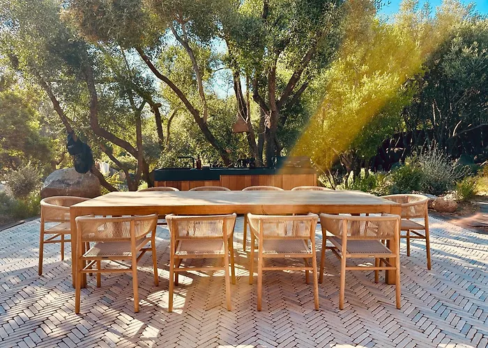 Villa Mamma avec piscine privée et plage à pied privilégiée à 200m * Zonza